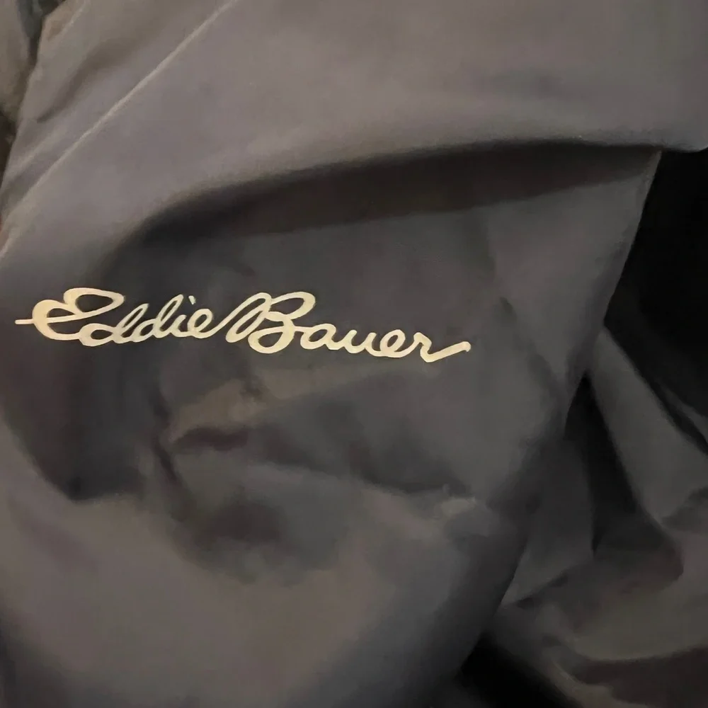 Eddie Bauer Reversible down filled Hooded Jacket - size M​